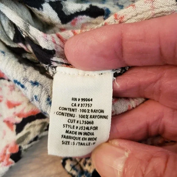 Billabong Women's Get Together V Neck Front Floral Shirt Tie Front Top Small - Picture 10 of 12